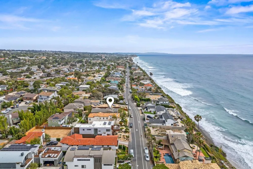 https://cdn.realtyfeed.com/cdn/127/306551911/a76de804945e60c4bf45b8508d4af47f.webp