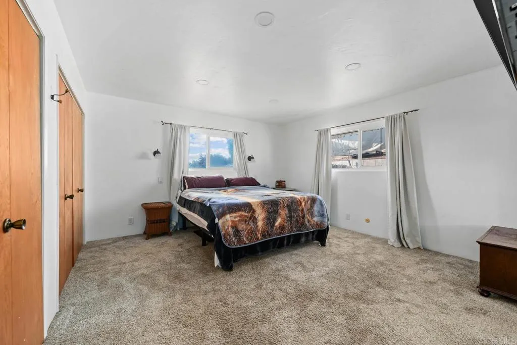 https://cdn.realtyfeed.com/cdn/127/306551976/9359f8192af28b30c0cae22c5e80d72d.webp