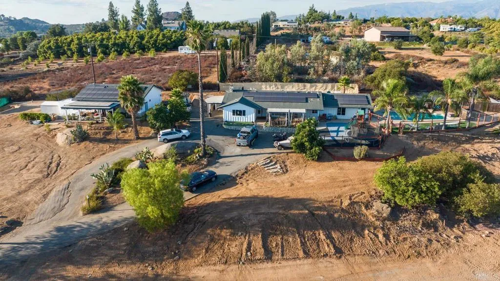 https://cdn.realtyfeed.com/cdn/127/306551976/94ba53a25f571a953f8c20e0ff8b3d56.webp