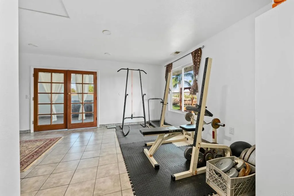 https://cdn.realtyfeed.com/cdn/127/306551976/d54afb14d5704eb4b4f031583827eb9c.webp
