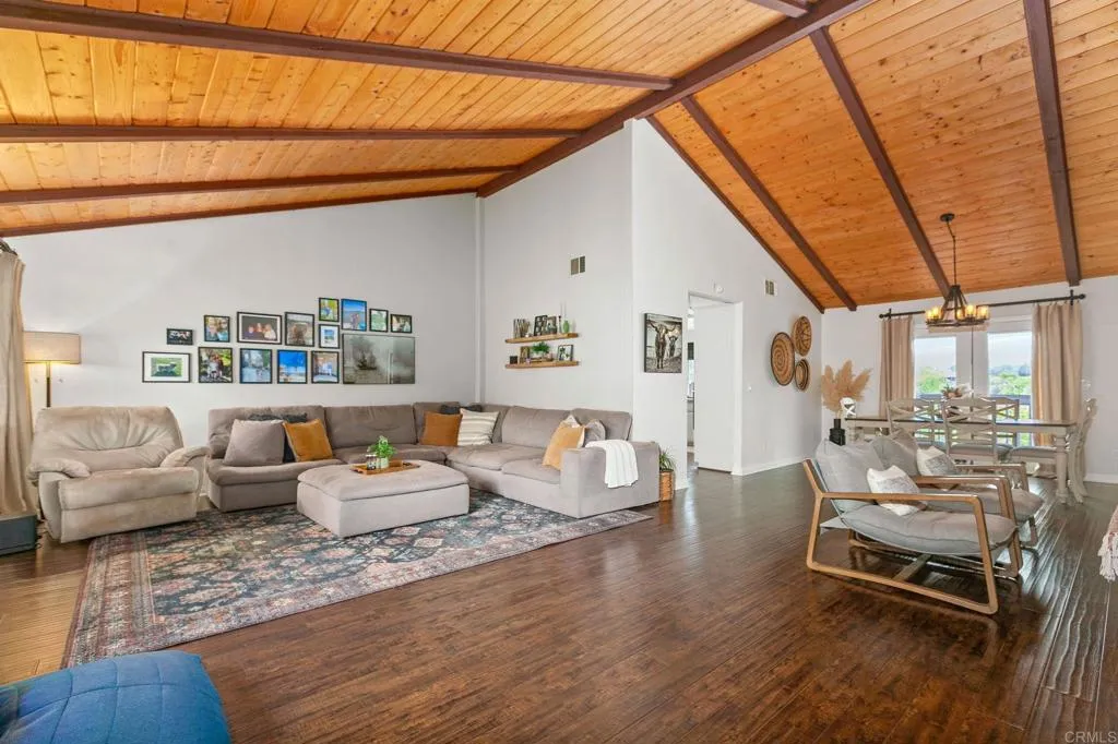 https://cdn.realtyfeed.com/cdn/127/306551980/0683b52d900f96ba3576cc1fe7eb0e37.webp