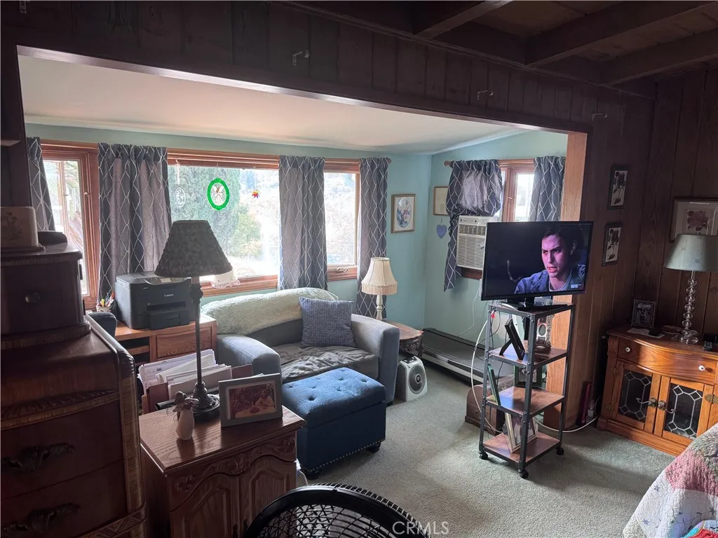 https://cdn.realtyfeed.com/cdn/127/306552004/ce08a7409fec53151505d96ab88e9c10.webp