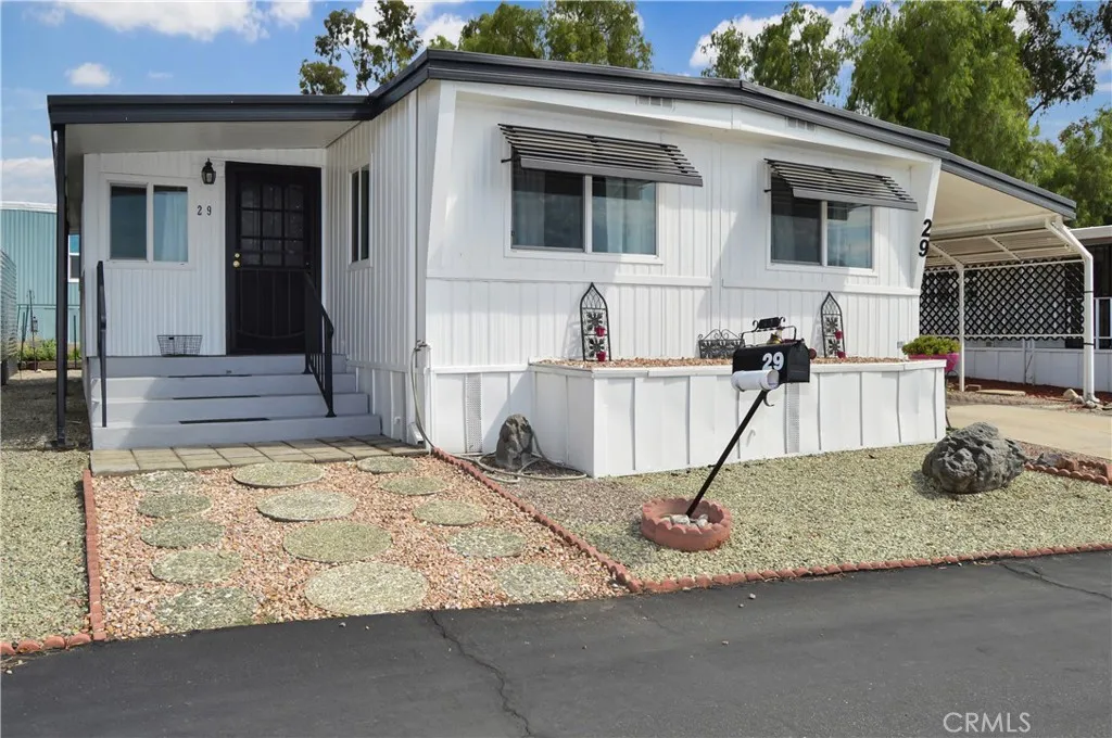 1255 Amethyst Unit 29, Mentone, CA 92359
