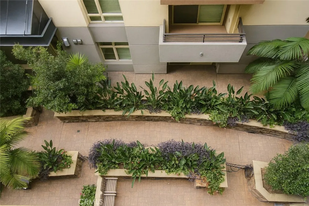 https://cdn.realtyfeed.com/cdn/127/306552080/386a74a0a4e8cf09d39c2a3a9d741e6c.webp