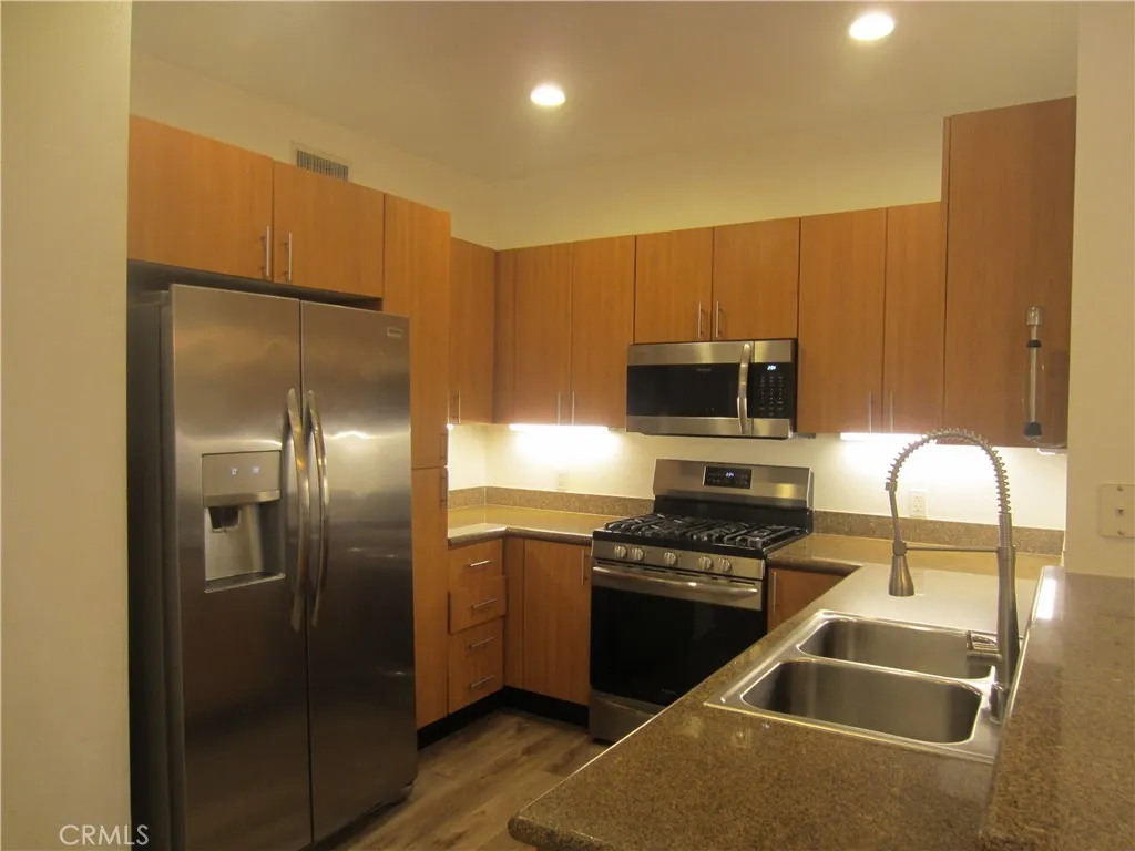 https://cdn.realtyfeed.com/cdn/127/306552080/dc8294f163813990d11d5beca5d29b82.webp