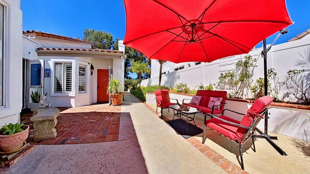 https://cdn.realtyfeed.com/cdn/127/306552081/4efcfe4deeaaf76da0ce7054eb23073e.webp