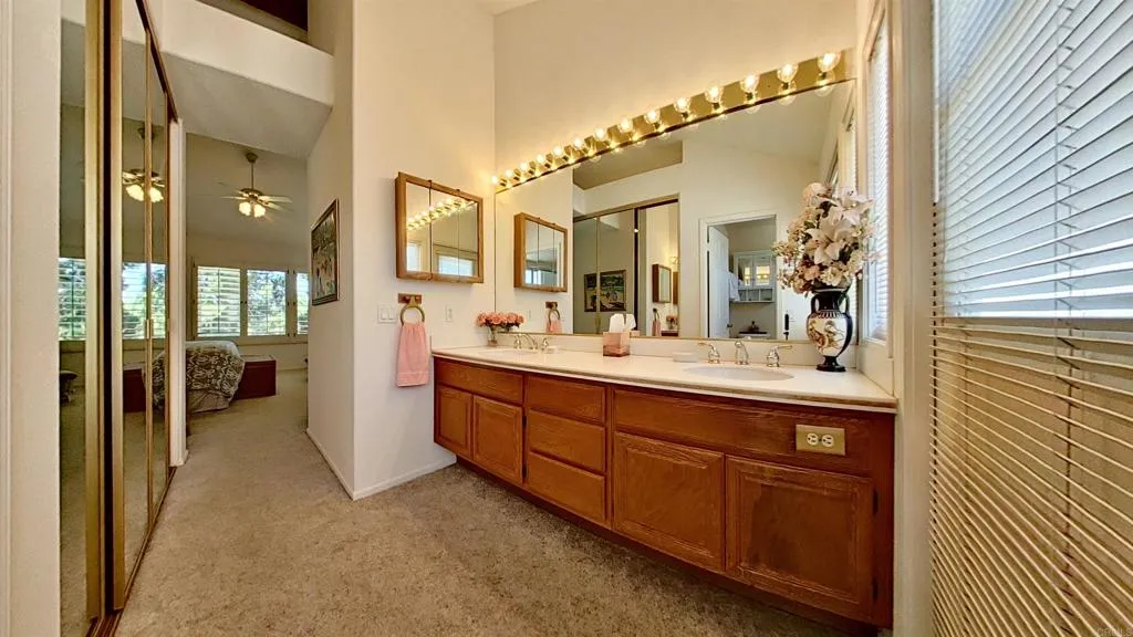 https://cdn.realtyfeed.com/cdn/127/306552081/636791ba7dae0b9ee1abd9af80f082f1.webp