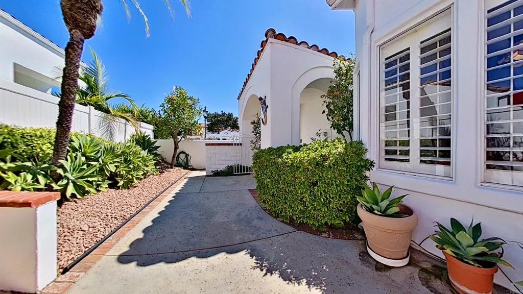 https://cdn.realtyfeed.com/cdn/127/306552081/a2b7f3d9cf5a25abe8f25d587b8150f1.webp