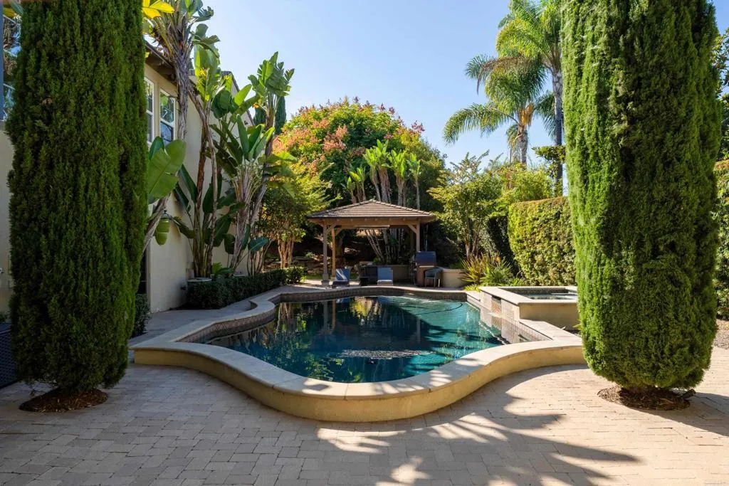 https://cdn.realtyfeed.com/cdn/127/306552260/2246bc6578f165fae98230cf174d57f0.webp