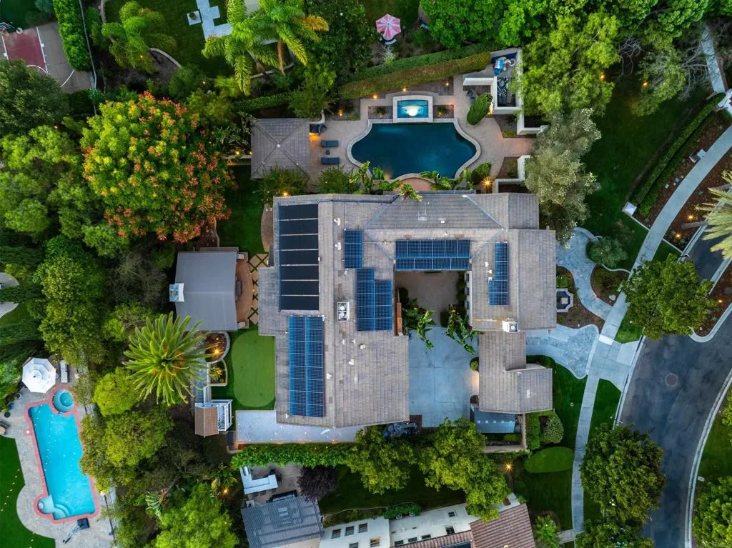 https://cdn.realtyfeed.com/cdn/127/306552260/2acc64c408e058ed4d3bacd3d8bce7fd.webp