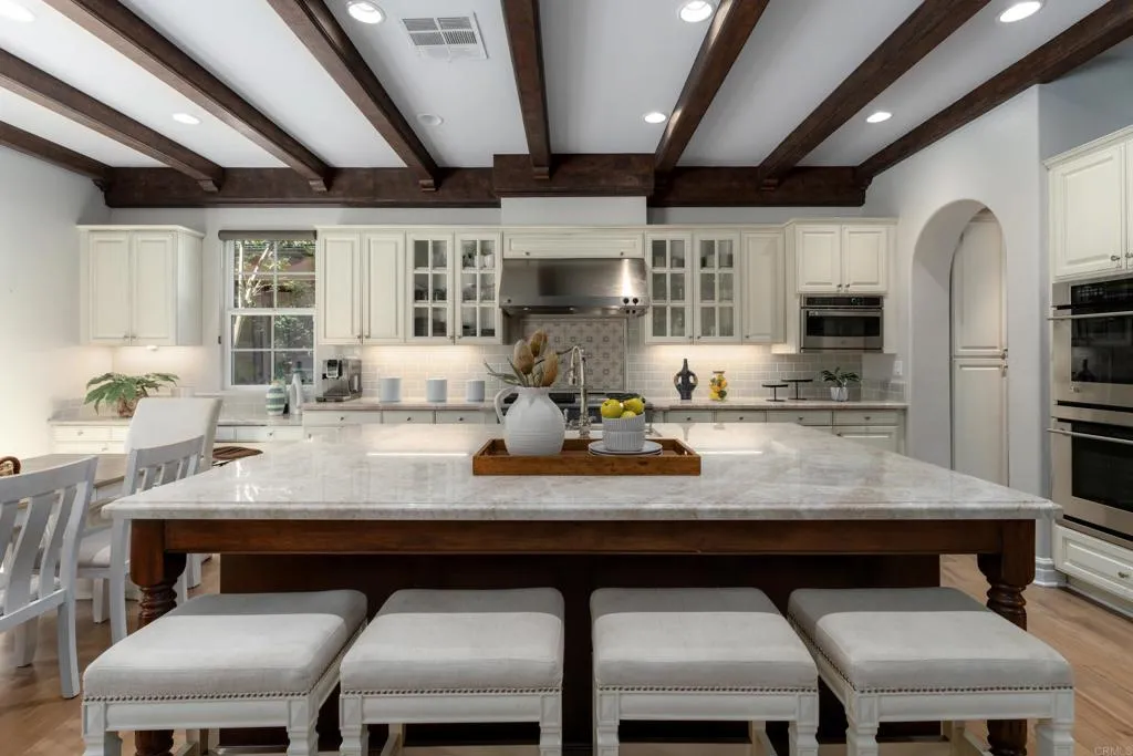 https://cdn.realtyfeed.com/cdn/127/306552260/57f15d93746ab49b2f43e97d26744cee.webp
