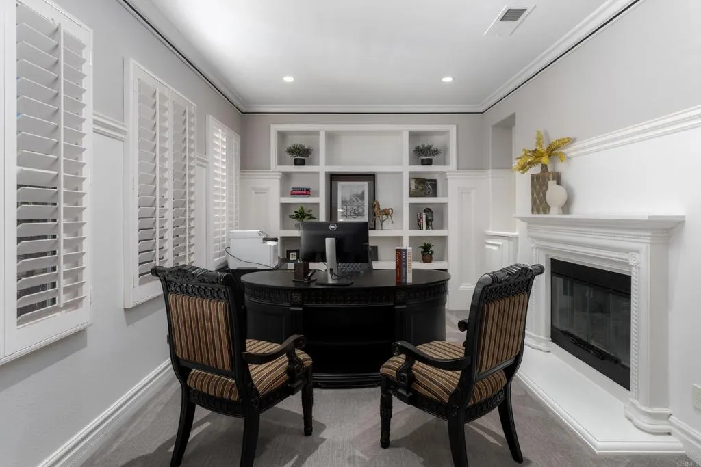 https://cdn.realtyfeed.com/cdn/127/306552260/bf2c4c973802f5391677c2c3a3c204fd.webp