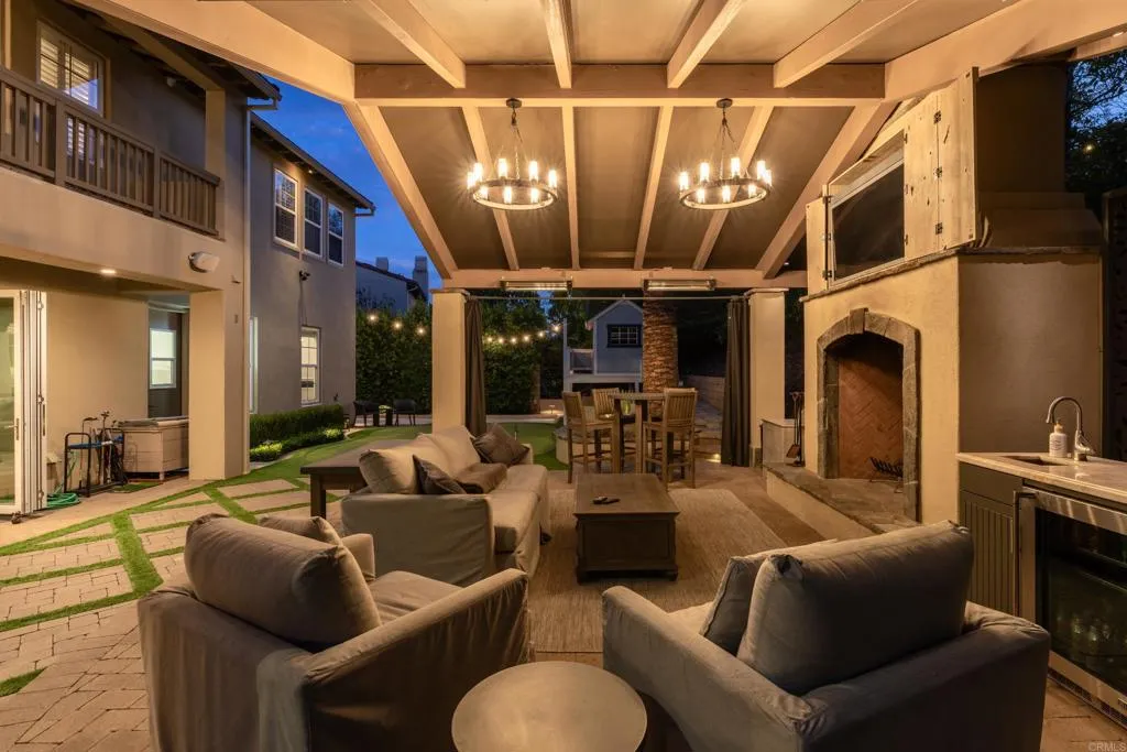 https://cdn.realtyfeed.com/cdn/127/306552260/f619985e96c1f74a93409231e3d108e7.webp