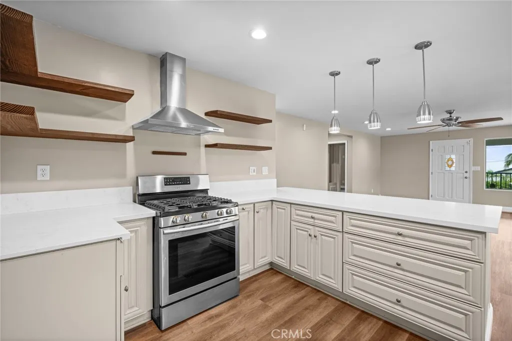 https://cdn.realtyfeed.com/cdn/127/306552401/8b828e447ec61dc84f994e1b675acd8f.webp