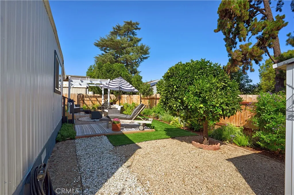 https://cdn.realtyfeed.com/cdn/127/306552549/8697e7c77ce0caa316cb4a38c9fd9113.webp