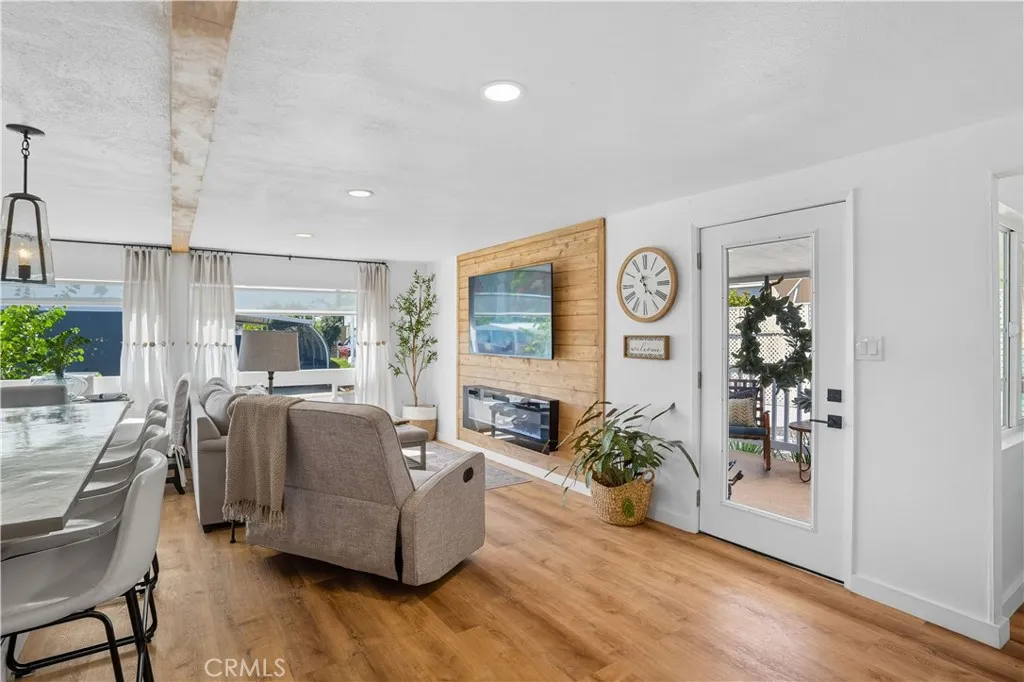 https://cdn.realtyfeed.com/cdn/127/306552549/d1305e2e434d25c4f27644da154b7b58.webp