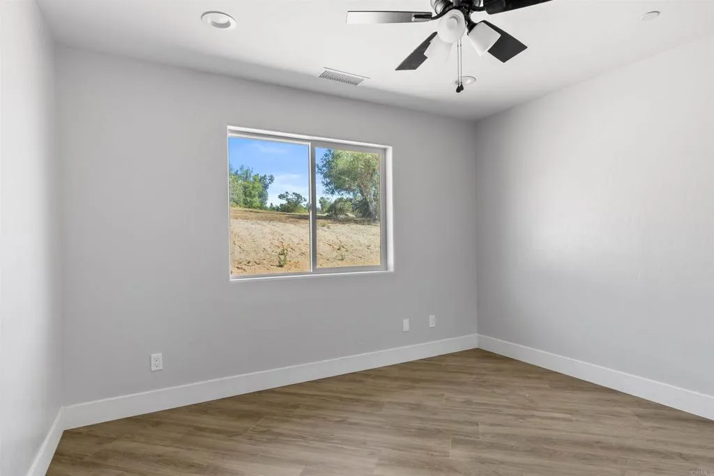 https://cdn.realtyfeed.com/cdn/127/306552550/8551befd337c0693b09f9455b2c2f573.webp