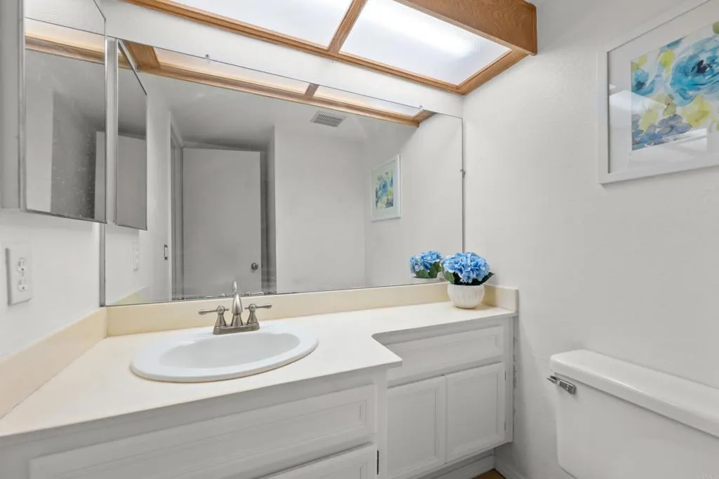 https://cdn.realtyfeed.com/cdn/127/306552562/bd8442d14f19c9490a6904031ea15c37.webp
