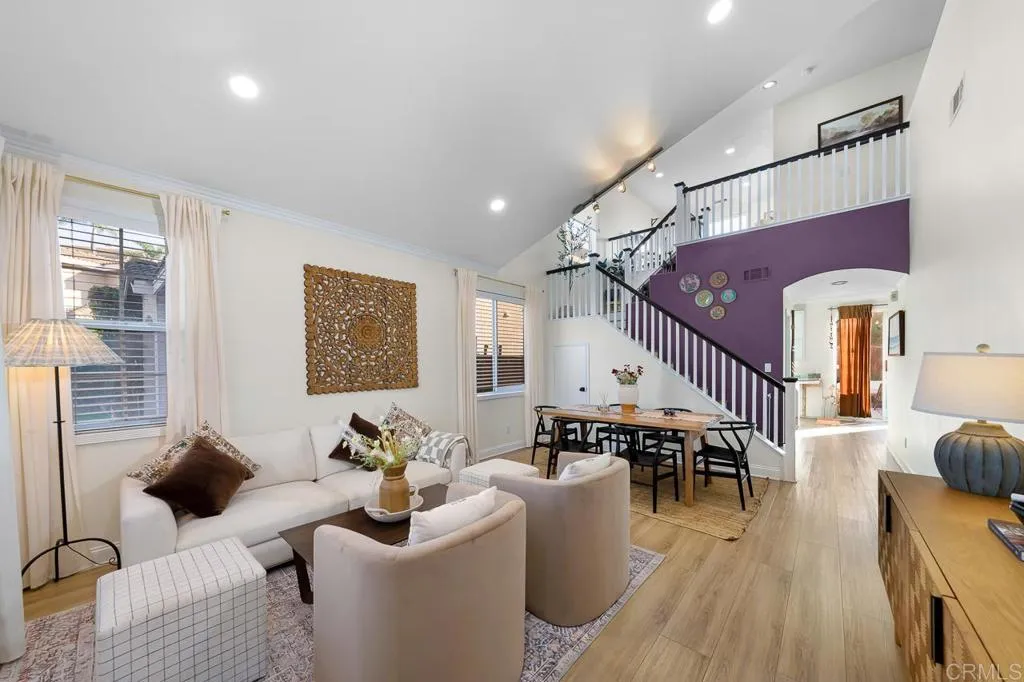 https://cdn.realtyfeed.com/cdn/127/306552566/73107b0d34227c1fa884b0da4613b301.webp