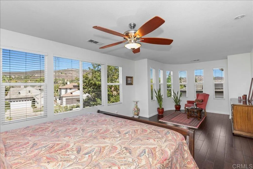https://cdn.realtyfeed.com/cdn/127/306552597/3649b55e0592b5b4d23e5ce65bfe9f6d.webp