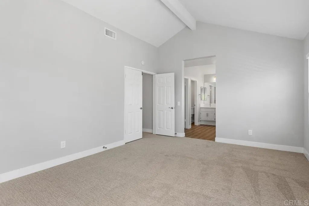 https://cdn.realtyfeed.com/cdn/127/306552640/b53f1255c53d3366a37e9ed3223b74c6.webp