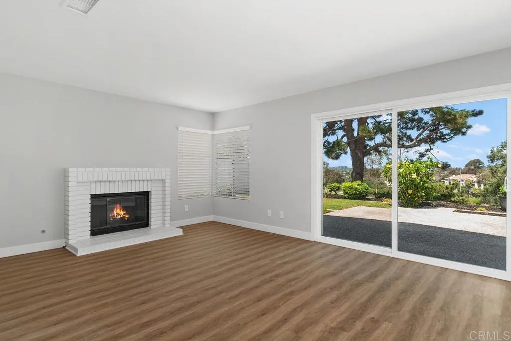https://cdn.realtyfeed.com/cdn/127/306552640/ce85b8fe060f2e284b946bb2c038c712.webp