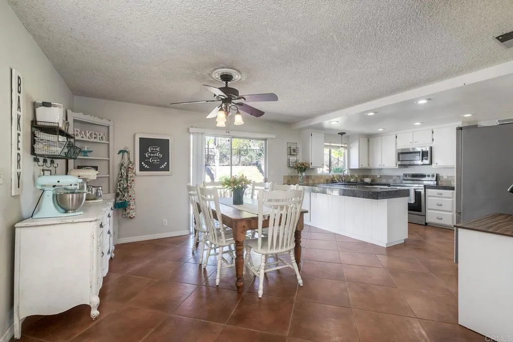https://cdn.realtyfeed.com/cdn/127/306552650/00f192da013990de18d0cc5c930b6ccb.webp