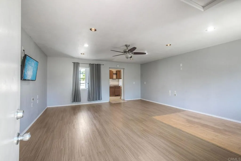 https://cdn.realtyfeed.com/cdn/127/306552650/1d09cebb3257c0033a2b070d212287e2.webp