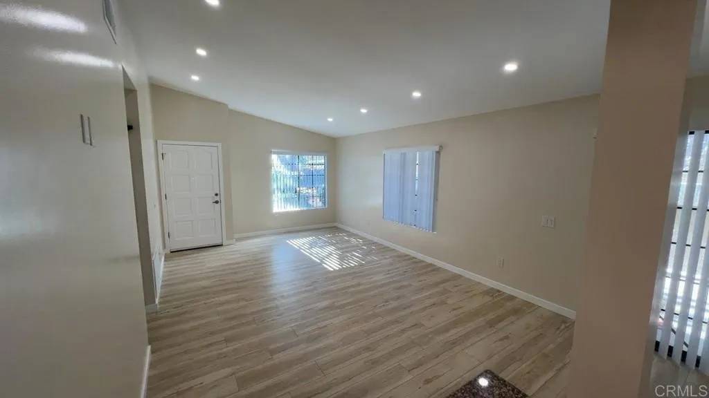 https://cdn.realtyfeed.com/cdn/127/306552680/134ee10e72f5767945286c447e868437.webp