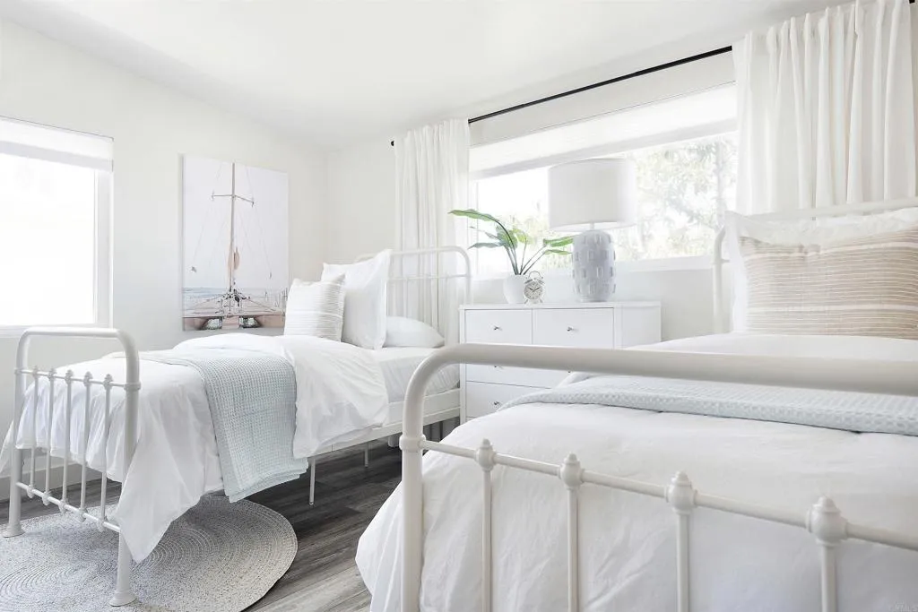 https://cdn.realtyfeed.com/cdn/127/306552726/9c42dedfc3a98bc532e3dd47d8fd7b08.webp