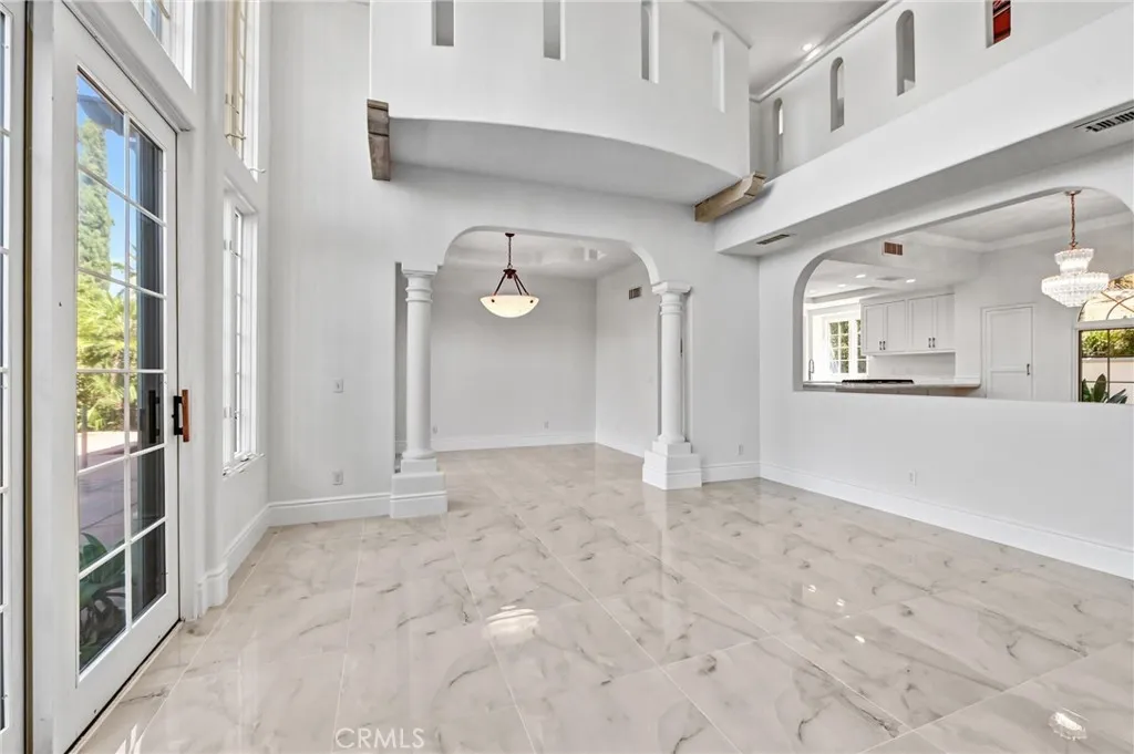 https://cdn.realtyfeed.com/cdn/127/306552747/1aeaeb959fd5b34252d298523555d46e.webp