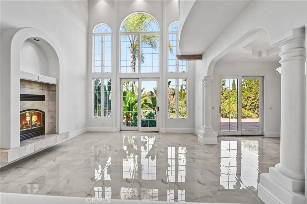 https://cdn.realtyfeed.com/cdn/127/306552747/bc22b209850345fa1abe555423ad63d2.webp