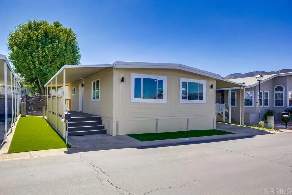https://cdn.realtyfeed.com/cdn/127/306552769/63c01f1e7caa15a25a4c34a16a737cef.webp