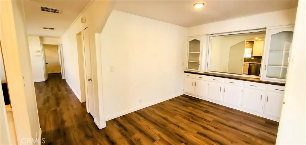 https://cdn.realtyfeed.com/cdn/127/306552770/4c0b282029f89ca1c11e038b6c4db151.webp