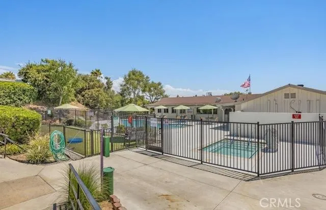 https://cdn.realtyfeed.com/cdn/127/306552770/4f81ba6322fe64c1b145417a926a3b5c.webp