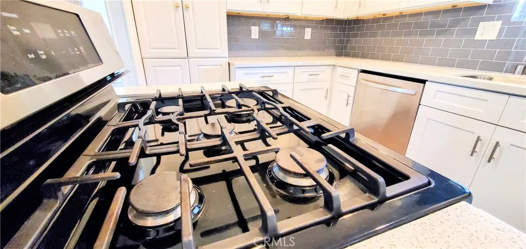 https://cdn.realtyfeed.com/cdn/127/306552770/8cc51bece6eb2cf8a9512ea9c85091b6.webp