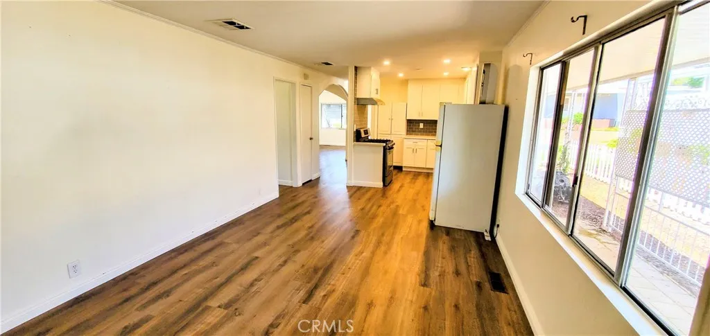 https://cdn.realtyfeed.com/cdn/127/306552770/9bbd90926b22d20a55146d10c8a7b929.webp