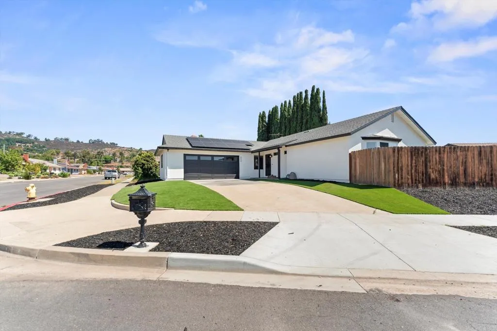 https://cdn.realtyfeed.com/cdn/127/306552778/72b85525d1d9ac1fb2d3ac572aeb23e6.webp