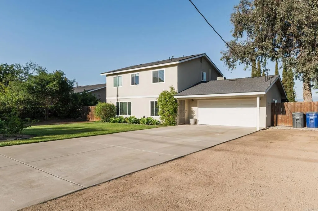 https://cdn.realtyfeed.com/cdn/127/306552829/facdc41c1ee911ab87d6c44c4c4f1542.webp