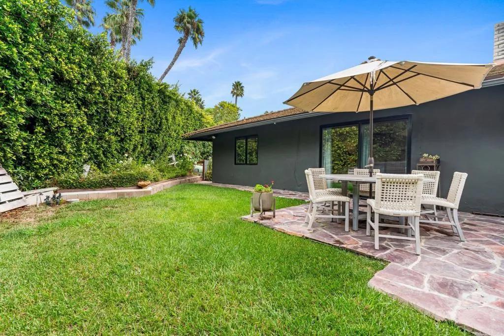 https://cdn.realtyfeed.com/cdn/127/306552851/8d7627328bd883e2b6f652fbd3d156ed.webp