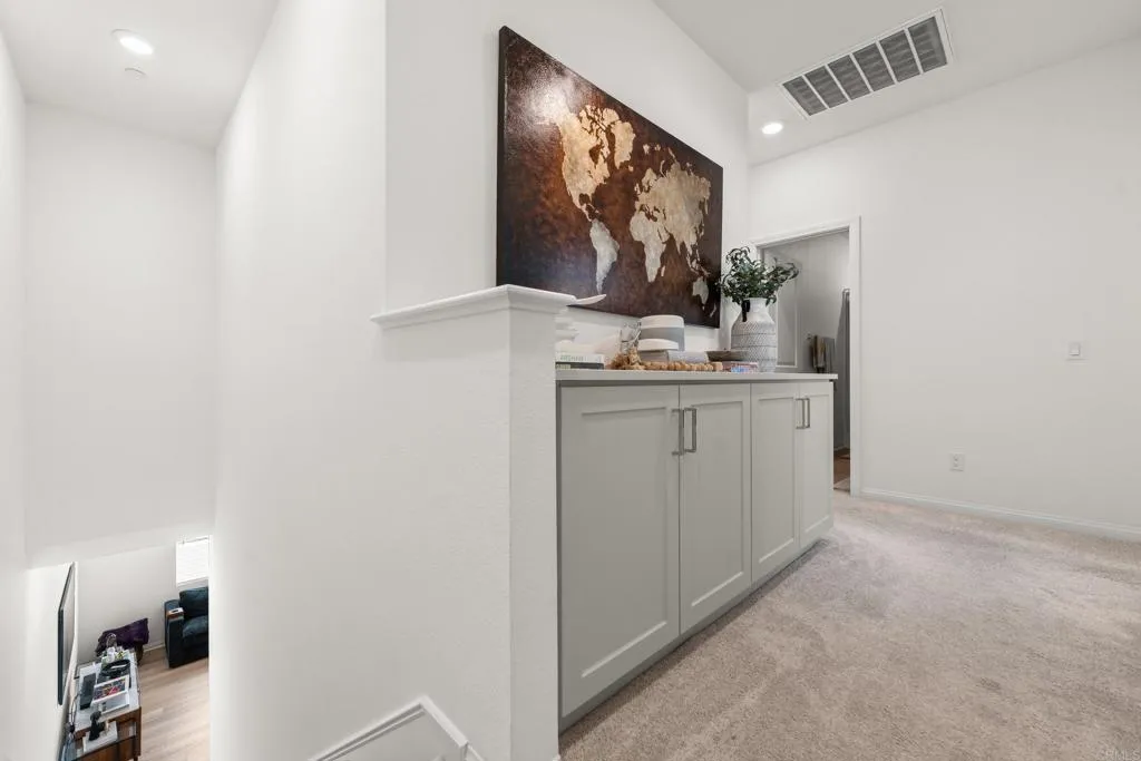 https://cdn.realtyfeed.com/cdn/127/306552909/4ed7b07094c48a096f0c3b015bc7f36c.webp