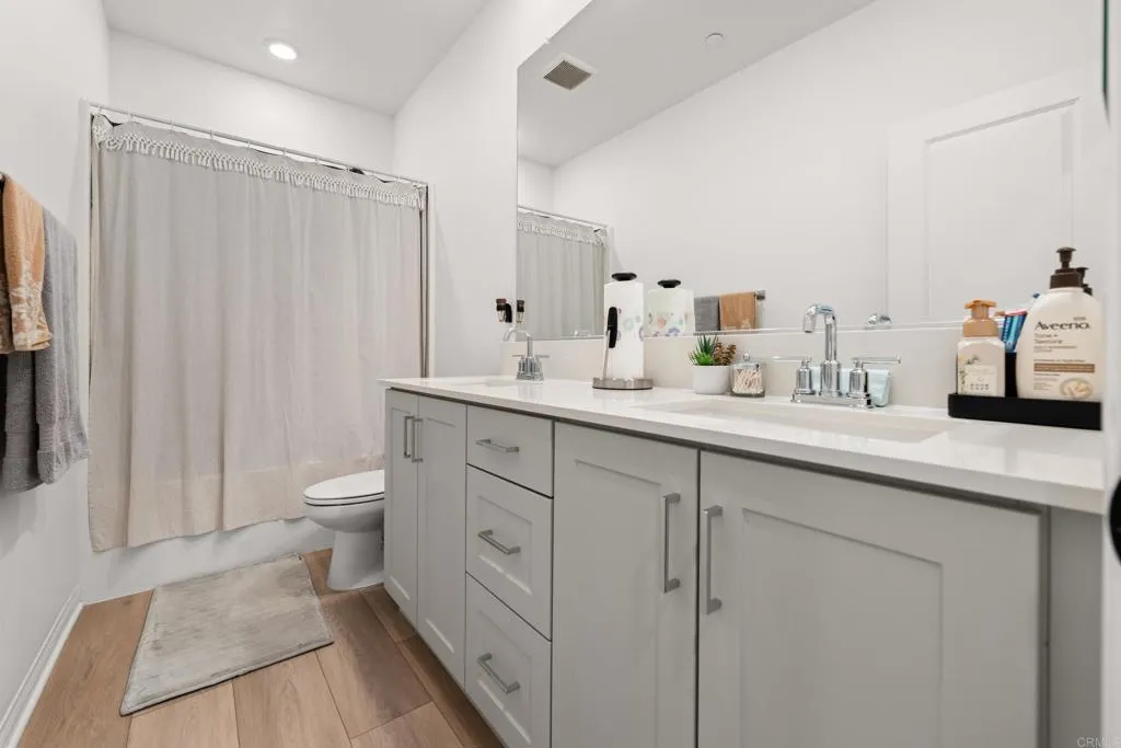 https://cdn.realtyfeed.com/cdn/127/306552909/6d34a0fd2566f77de77fd8ad7a6863f0.webp