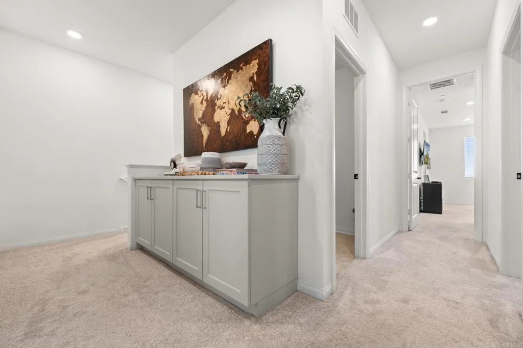 https://cdn.realtyfeed.com/cdn/127/306552909/71961a889e04c22a882ebc835c926202.webp