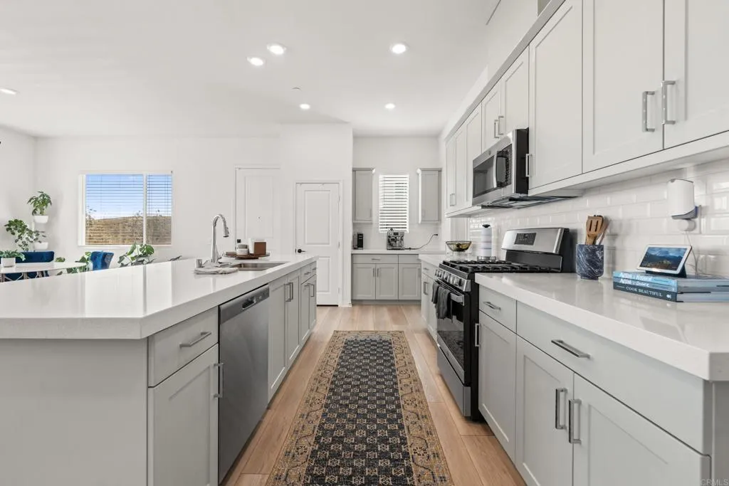 https://cdn.realtyfeed.com/cdn/127/306552909/b40cab09f345223a9037719a40e61d34.webp
