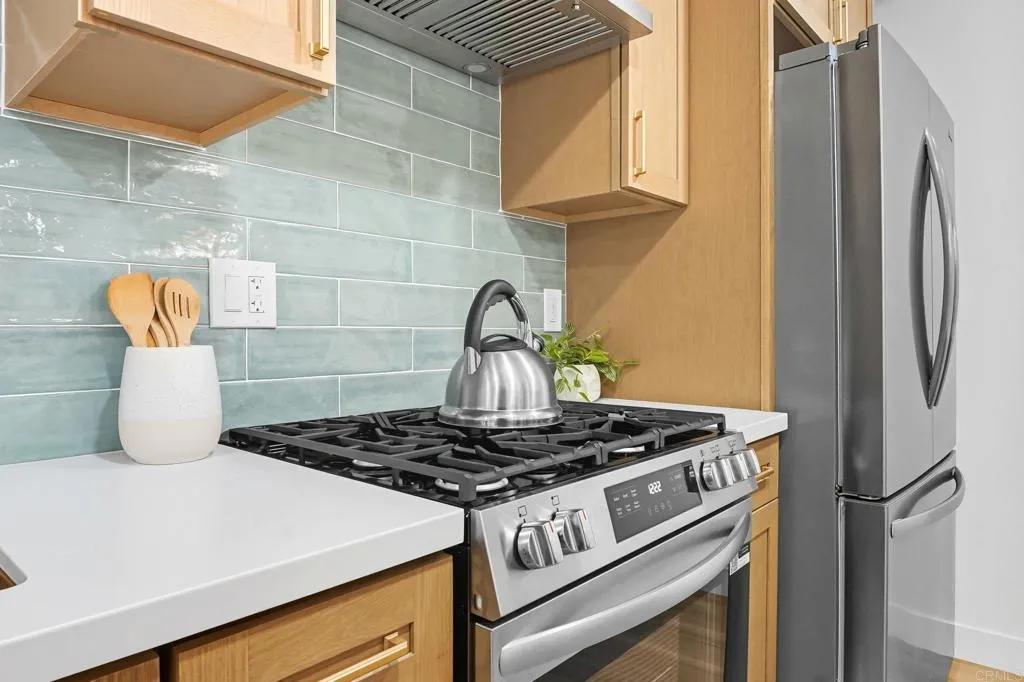 https://cdn.realtyfeed.com/cdn/127/306552943/83a412cbf44d43446a6ba1b03af4bac7.webp