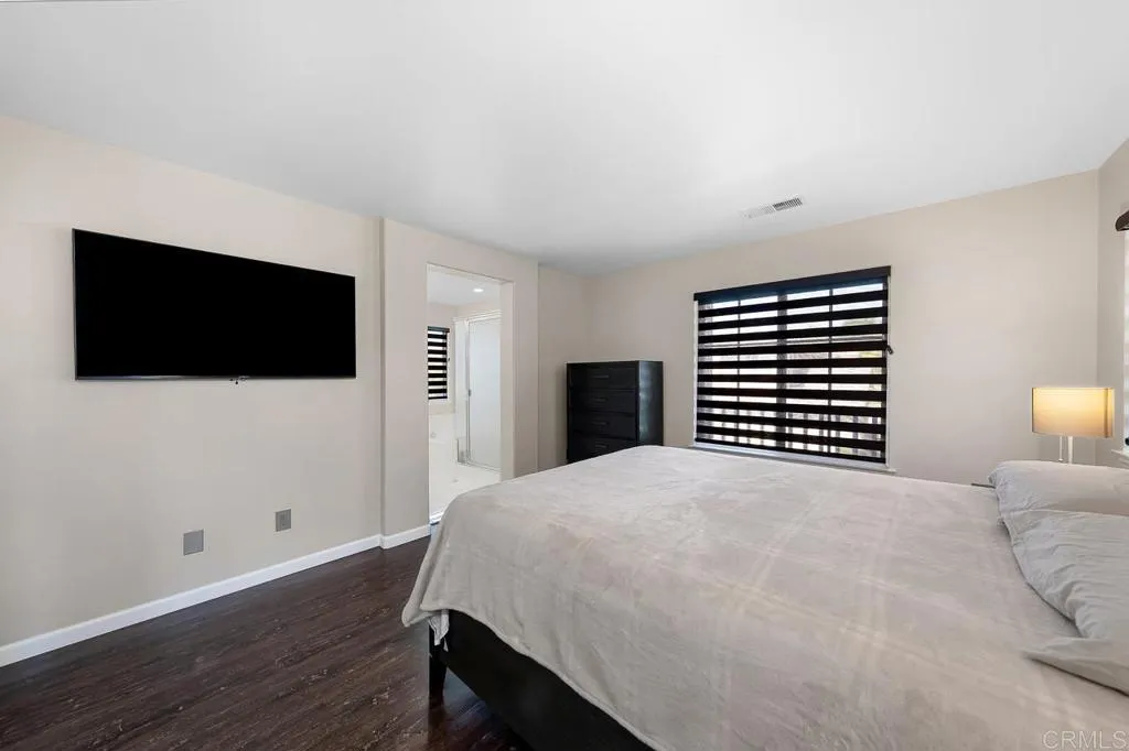 https://cdn.realtyfeed.com/cdn/127/306553046/a8115d6fcc1d73401b684d4028719ab9.webp