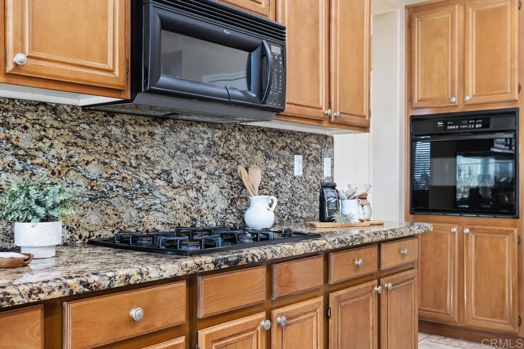 https://cdn.realtyfeed.com/cdn/127/306553058/4e94f8e93ea4413a6a68985fd72846c7.webp