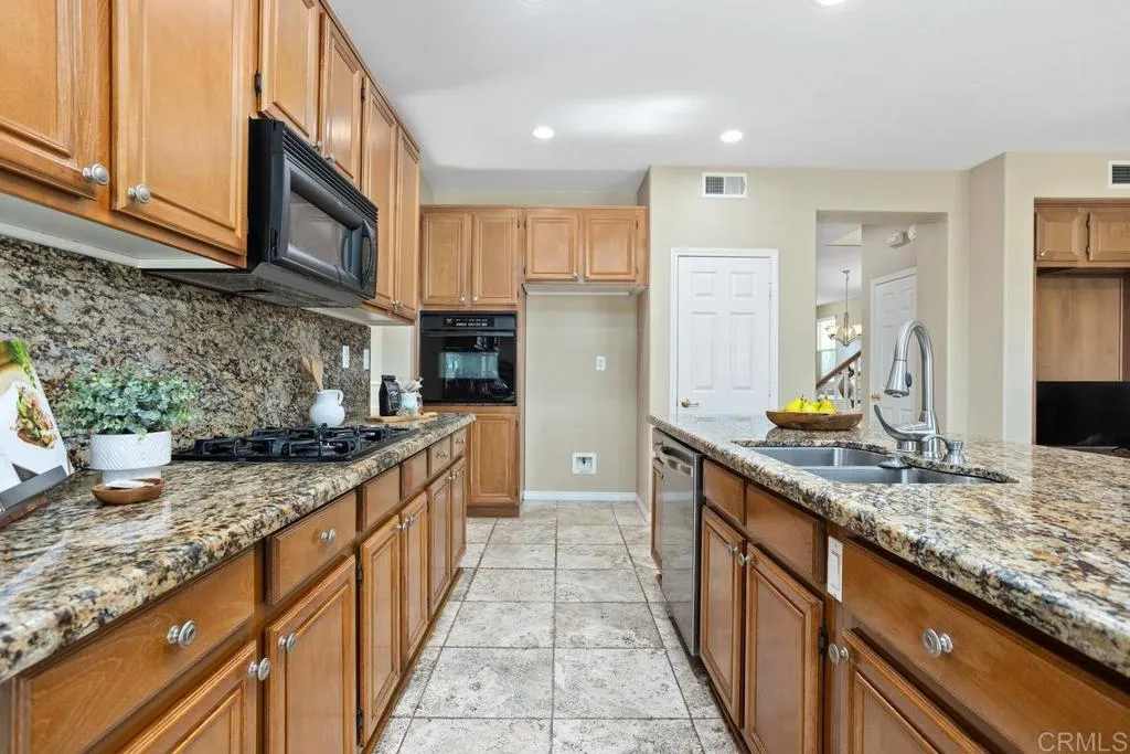 https://cdn.realtyfeed.com/cdn/127/306553058/fe1395d5692e55c489a3bd3105b305fb.webp