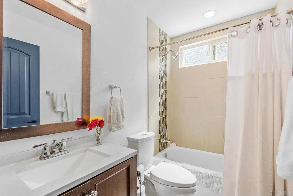 https://cdn.realtyfeed.com/cdn/127/306553059/343db7a04da3fa1d7b190f0b5a4352f2.webp