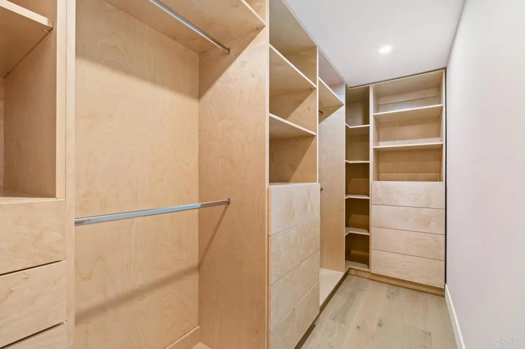 https://cdn.realtyfeed.com/cdn/127/306553074/002c82368b6f802ddf883cbda9a83fb2.webp